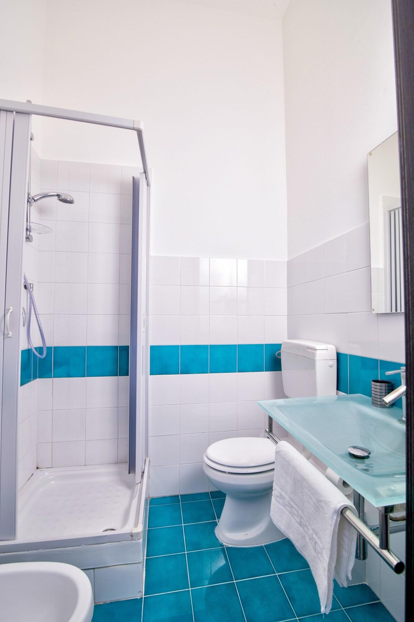Maqueda Central Suites Palermo Bagian luar foto