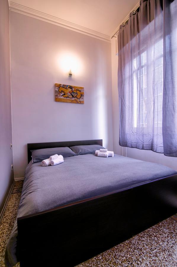 Maqueda Central Suites Palermo Bagian luar foto