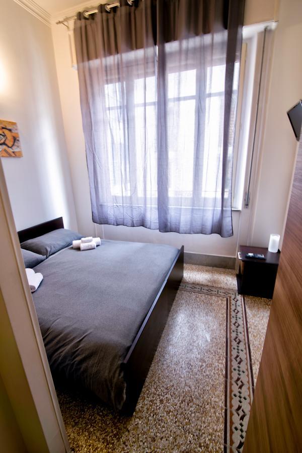 Maqueda Central Suites Palermo Bagian luar foto